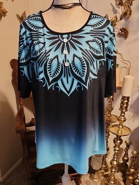 Blue Ombre Floral-Print Women’s Top - Unbranded
